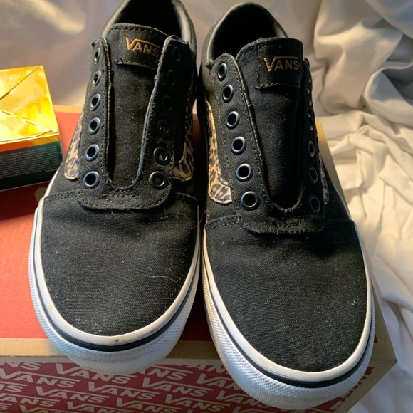 Vans Black/Cheetah - Picture 2 of 4